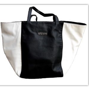 Kenneth Cole Globe Trotter Tote Black & White